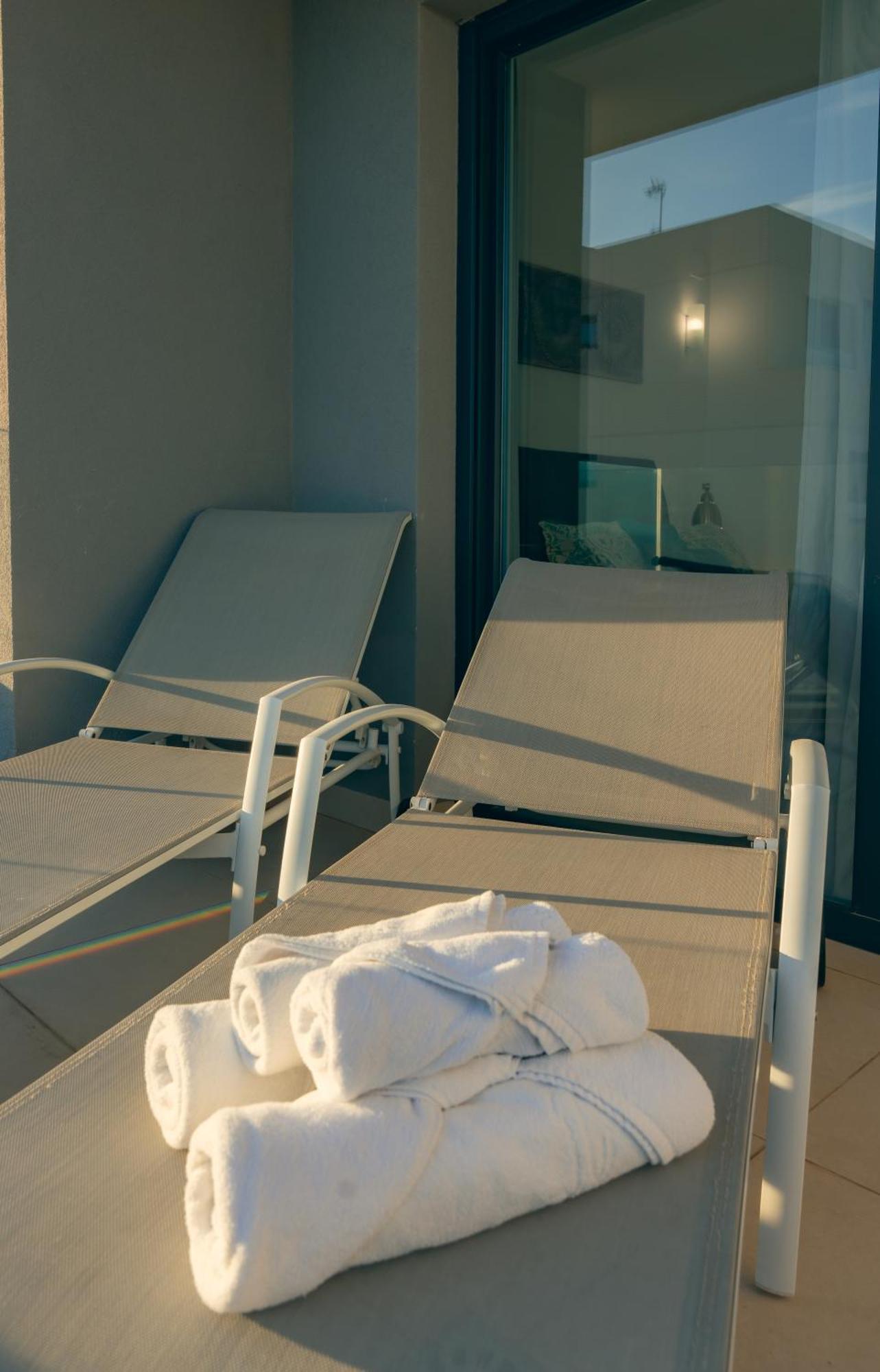 Apartamento Premium Con Jacuzzi Y Vistas Al Mar En Punta Prima, Torrevieja By Rentalole 外观 照片